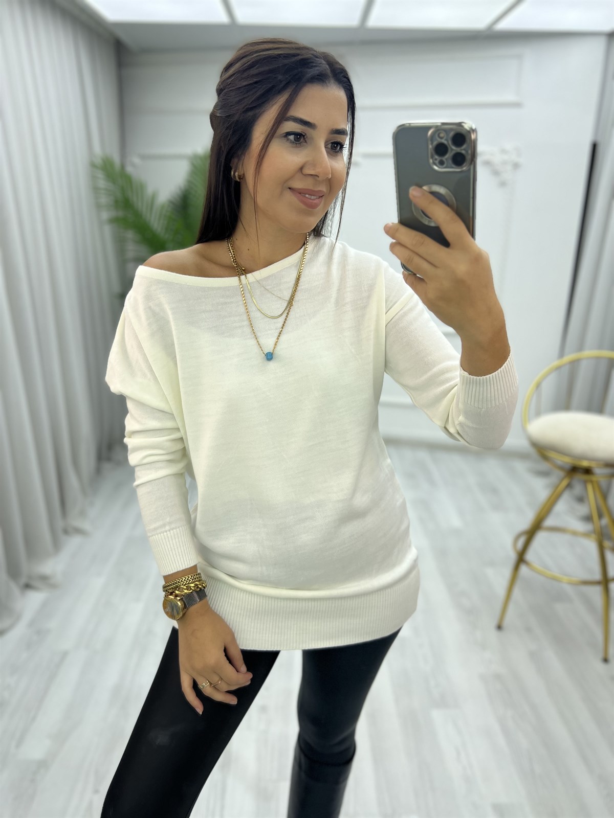 Kayık Yaka Triko Bluz Ekru