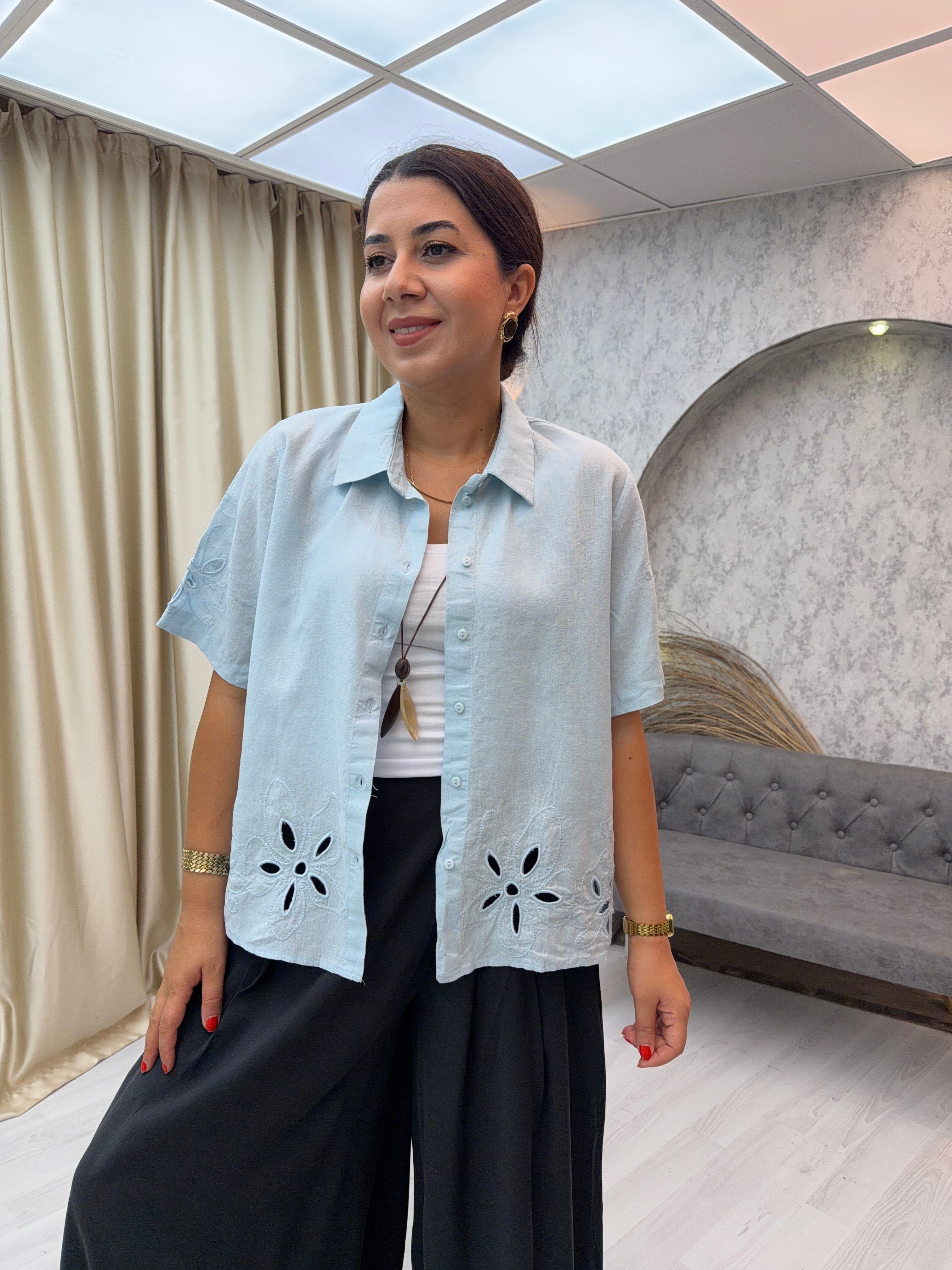 Kol Ve Eteği Çiçekli Nakışlı Gömlek Bebemavi