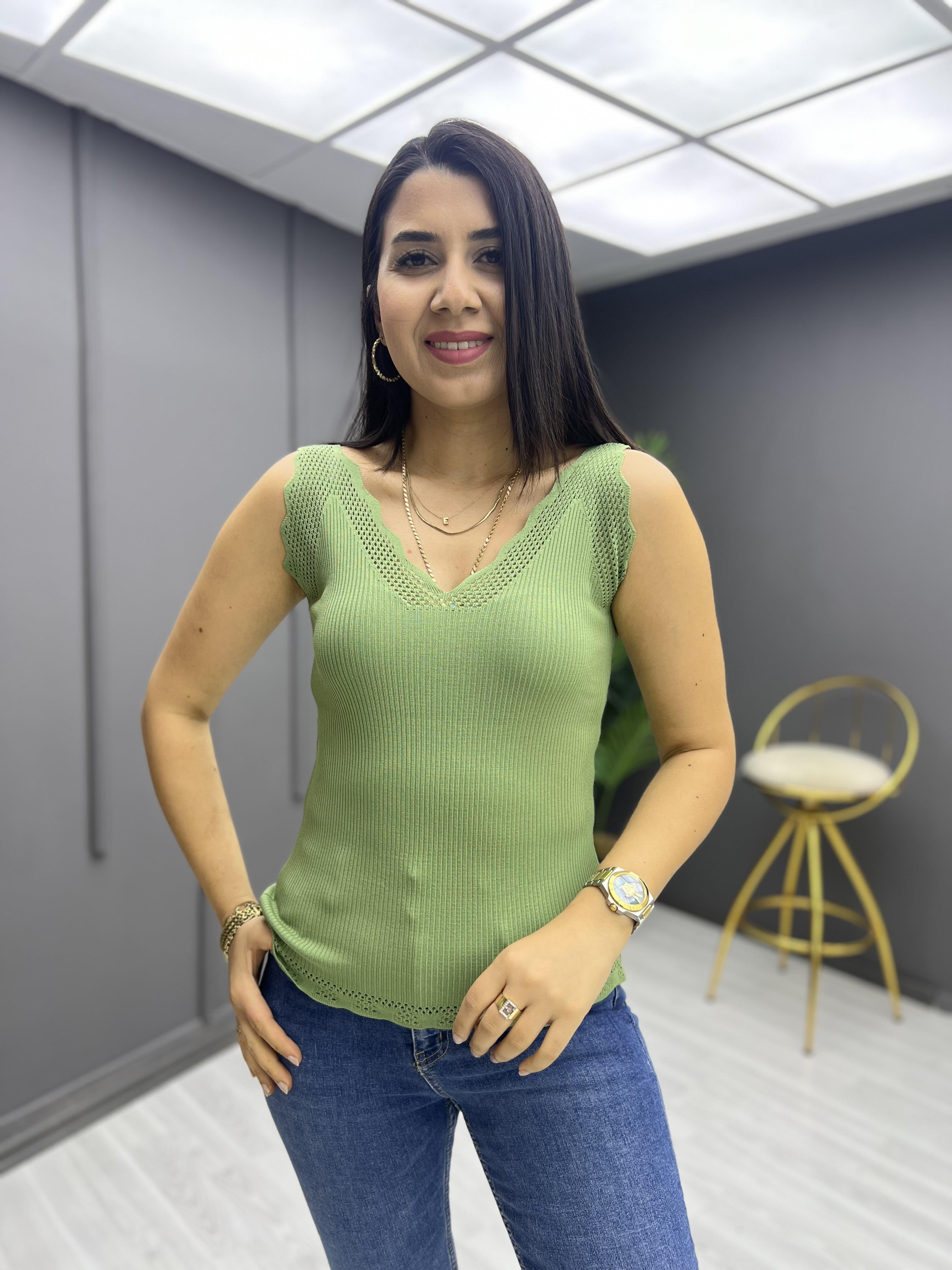 Merdiven Yaka Güpürlü Bluz Mint Yeşili