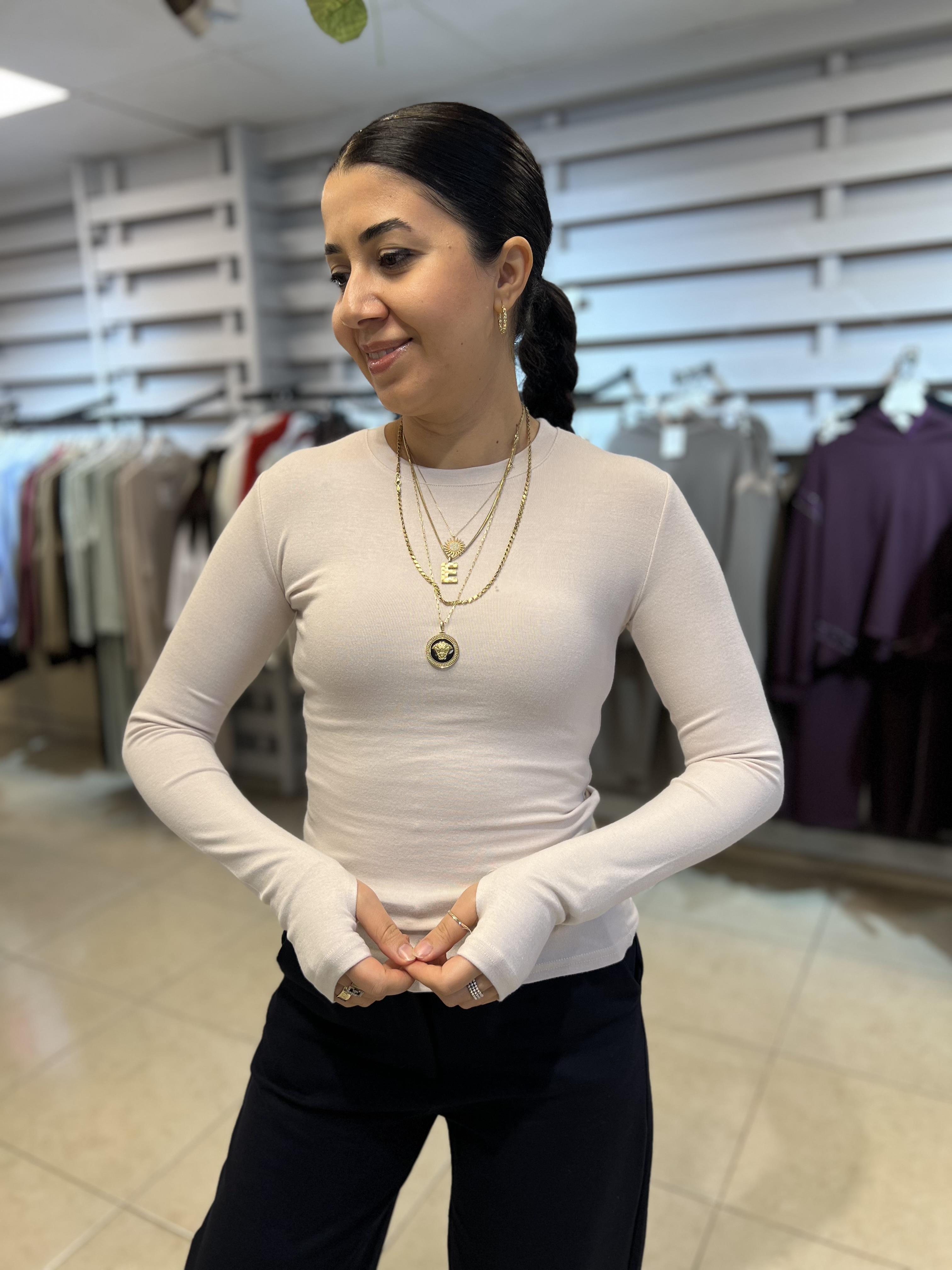 Modal Parmak Detay Bluz Taş