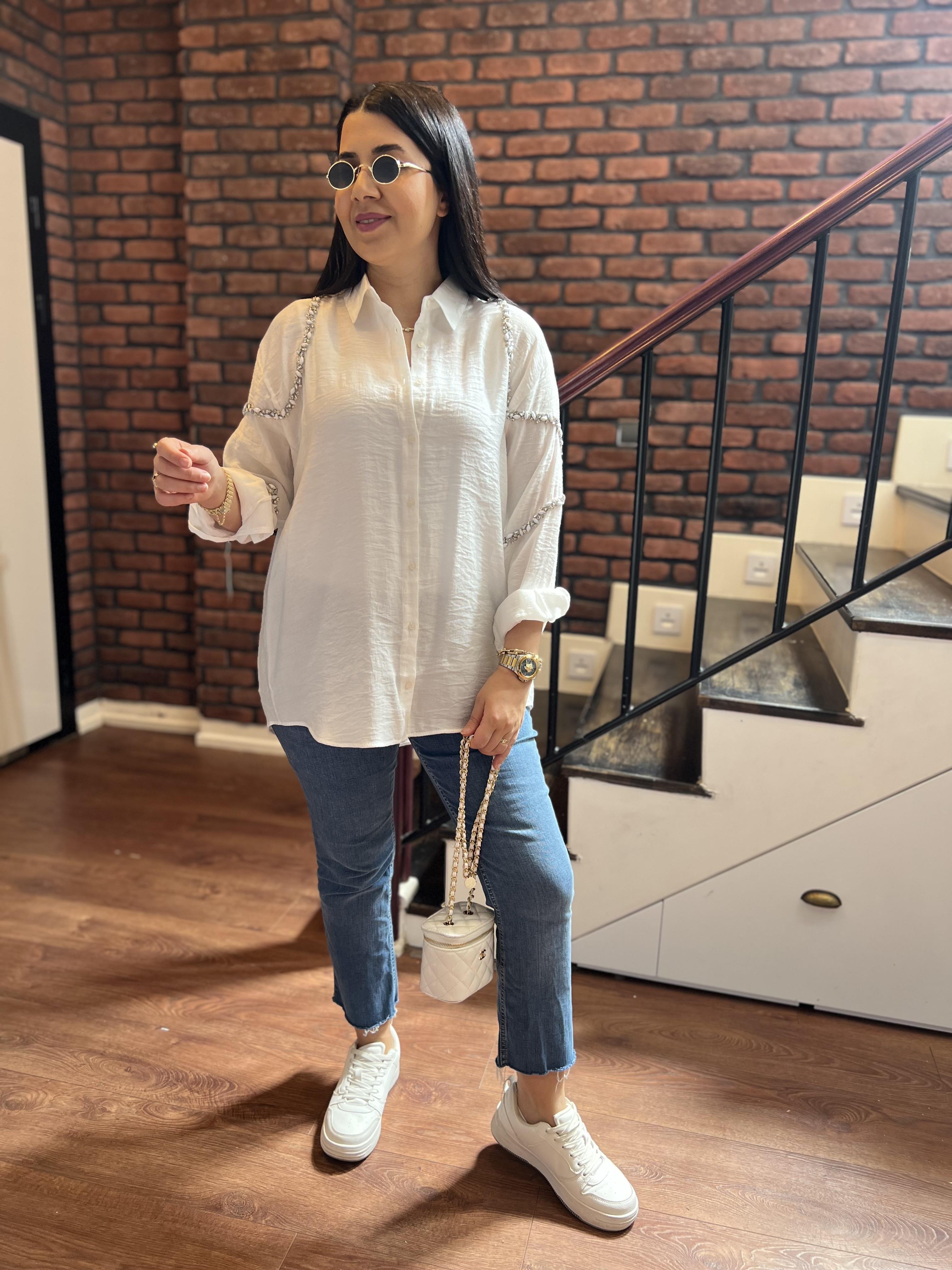 Omuzları Taş Detay Ayrobin Gömlek Beyaz