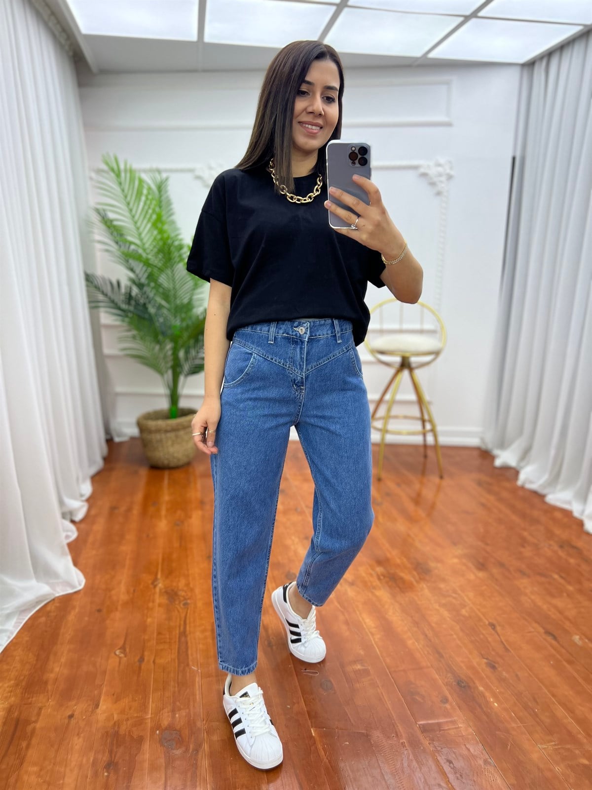 Ön Parçalı Orta Mavi Mom Jean