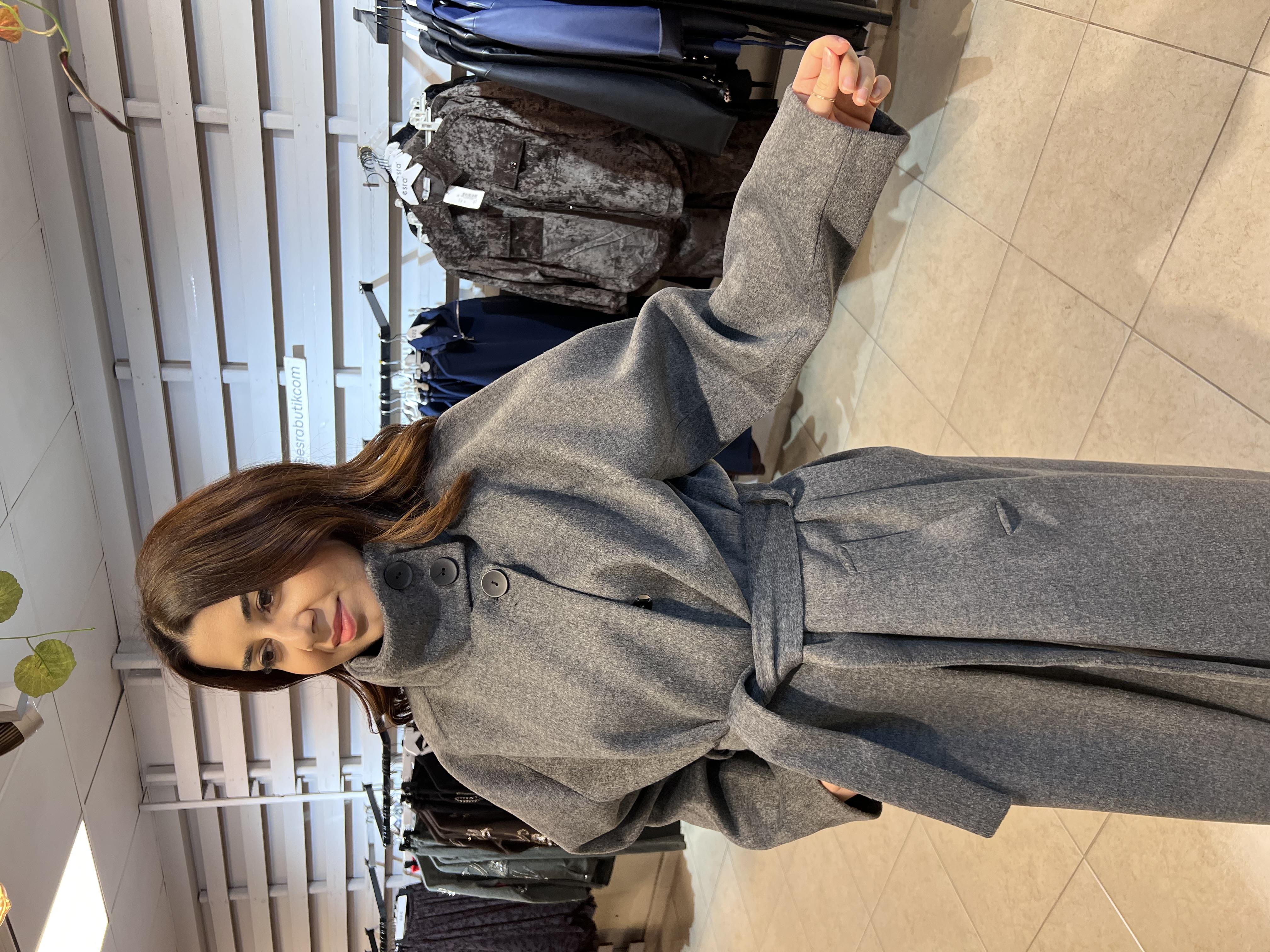 Premium Yaka Düğmeli Kaşe Kaban Antrasit