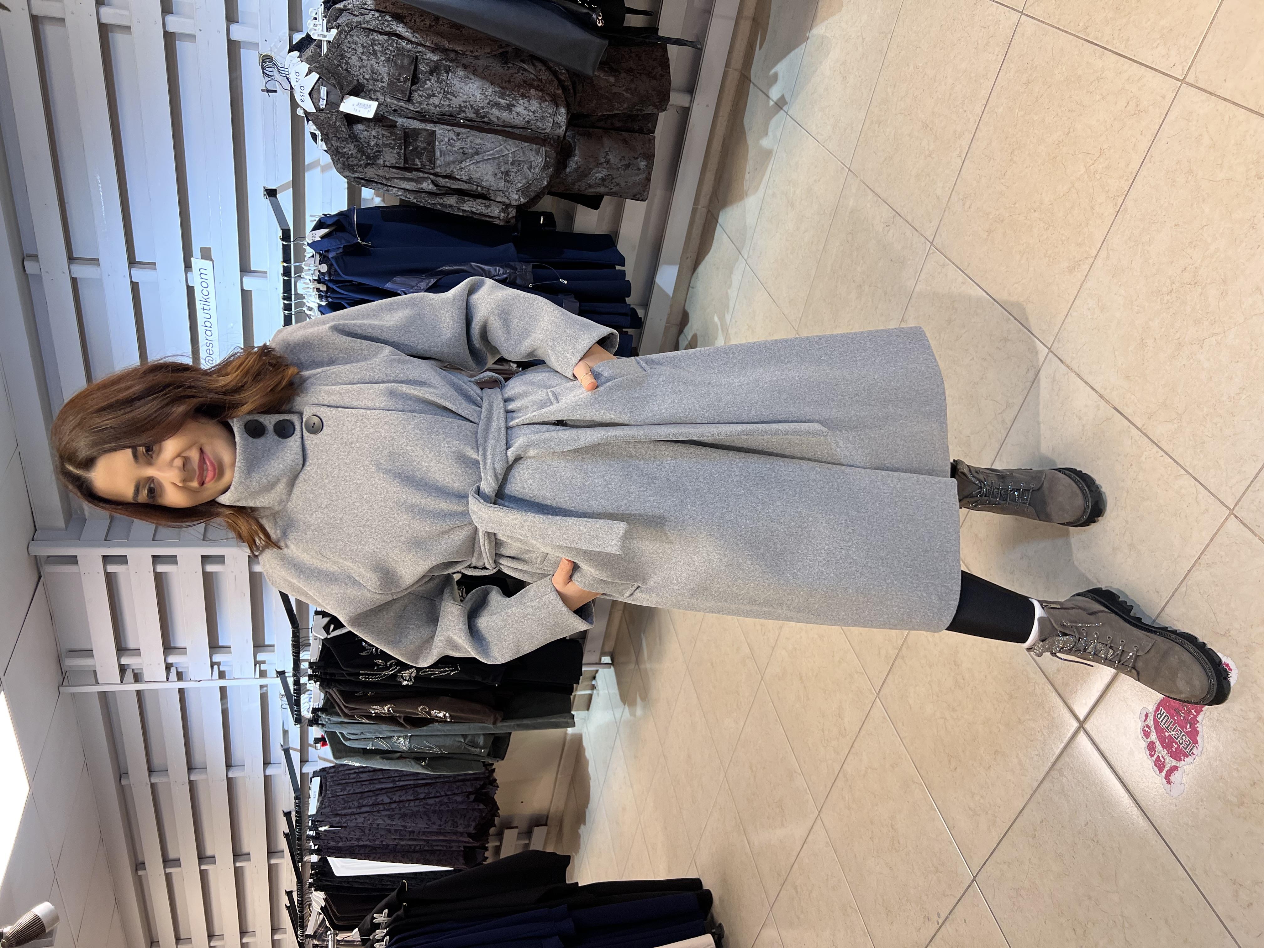 Premium Yaka Düğmeli Kaşe Kaban Gri