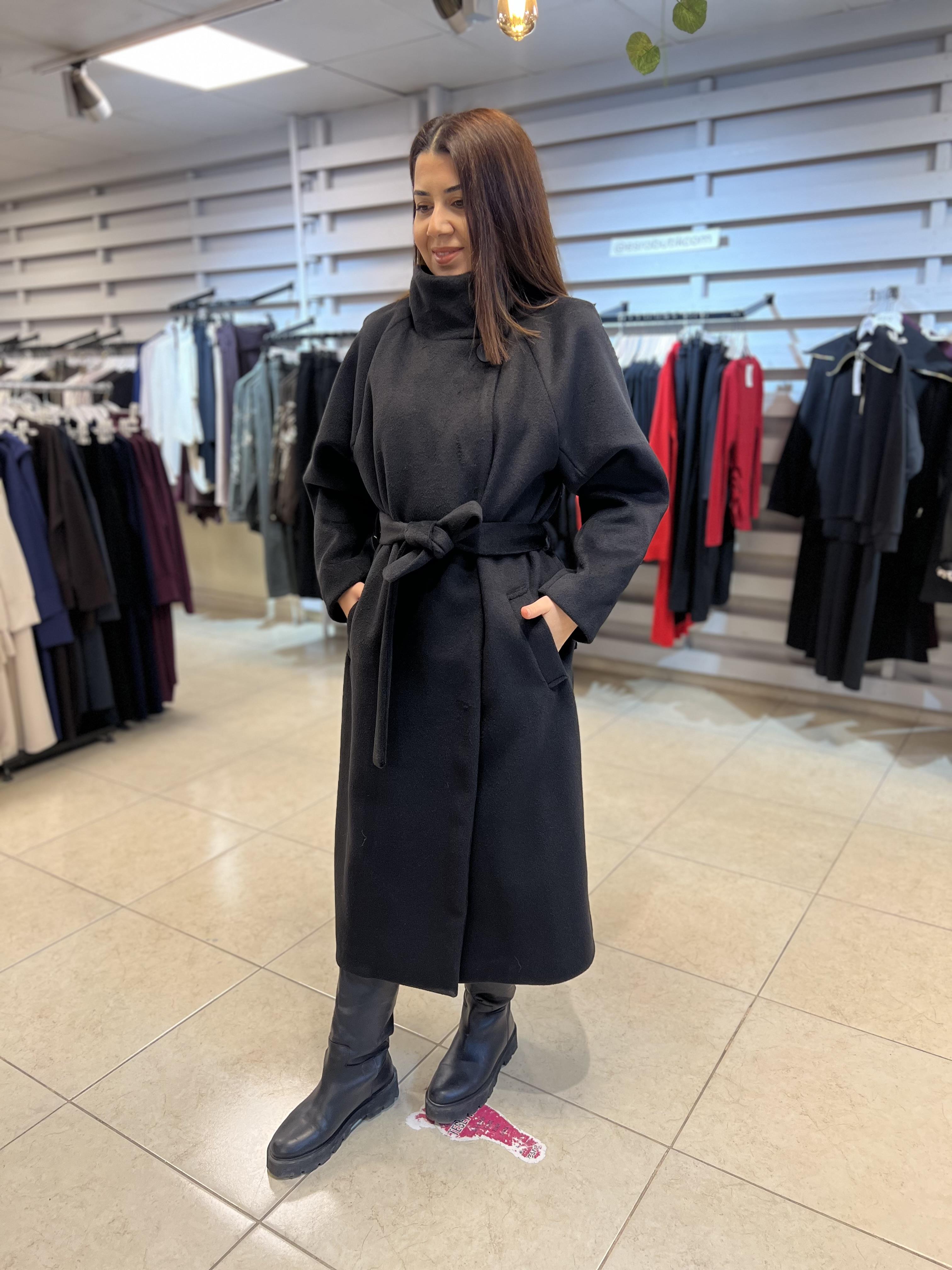 Premium Yaka Düğmeli Kaşe Kaban Siyah