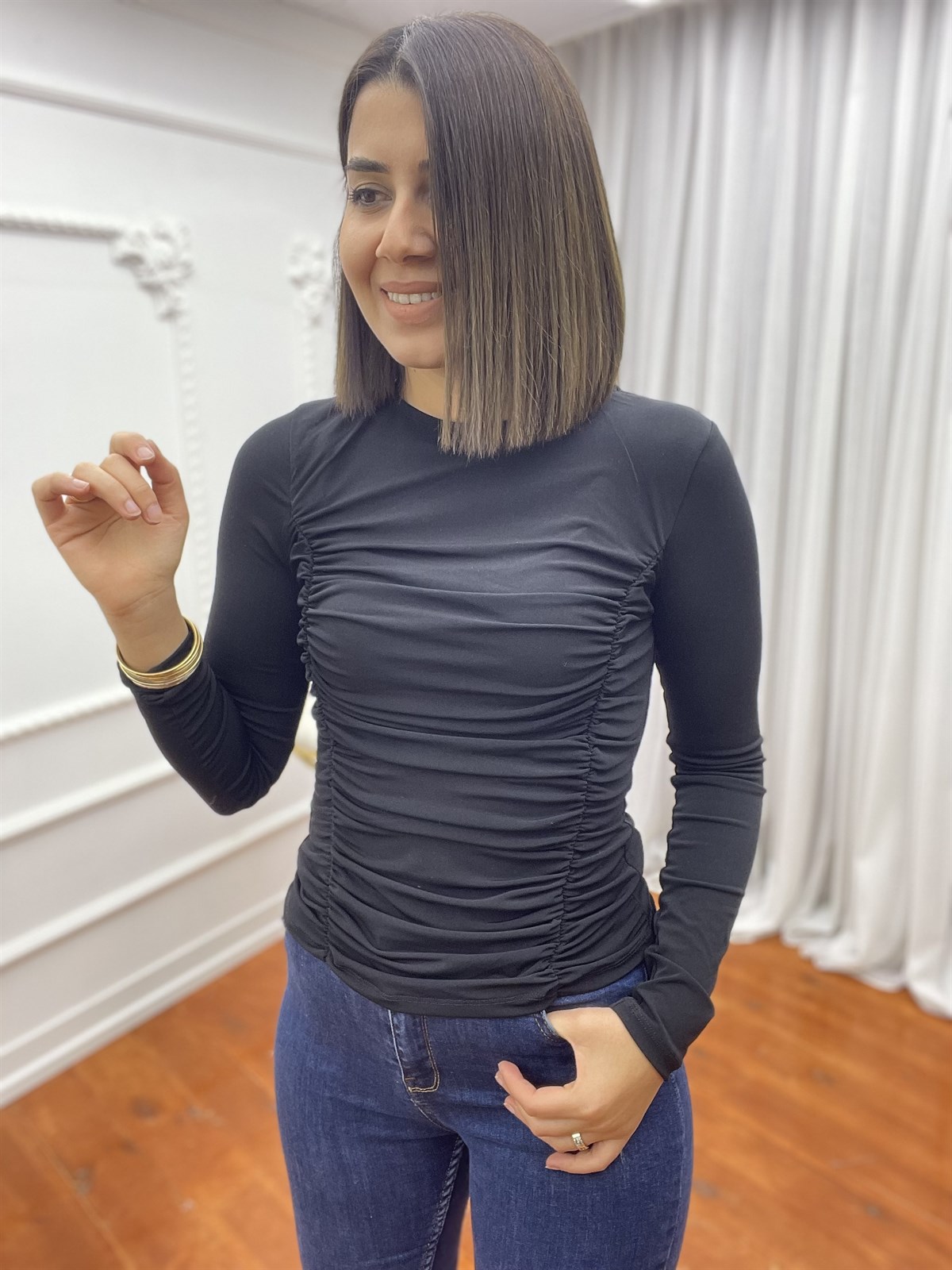 Sıfır Yaka Önü Büzgülü Bluz Siyah