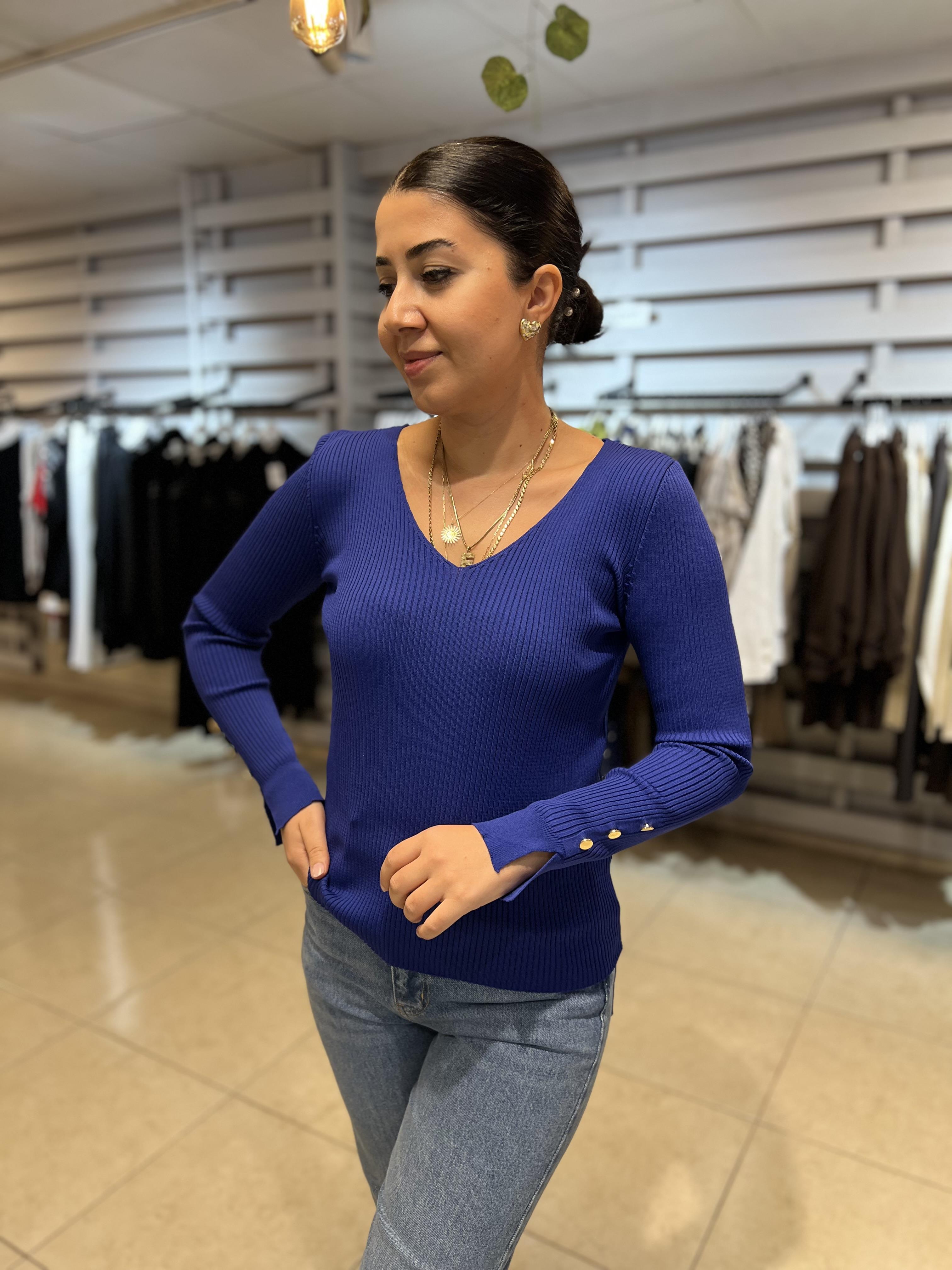 V Yaka Gold Düğmeli Triko Bluz Saks