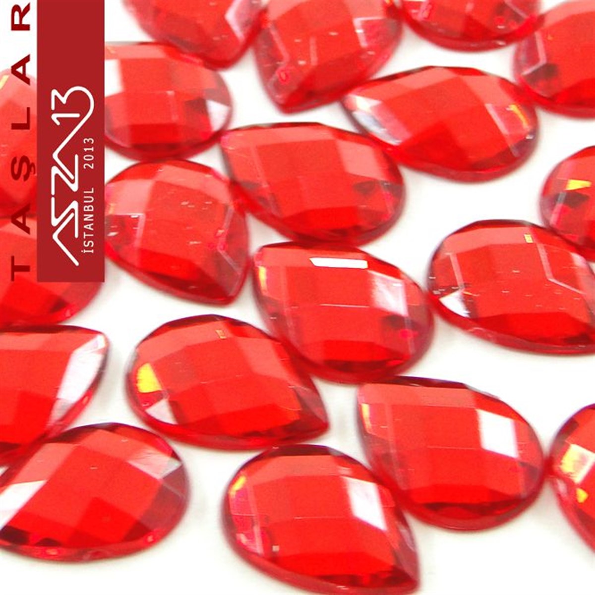 20 Adet 10x14 mm Kırmızı Renk Damla Akrilik Taş (6,6 gr)