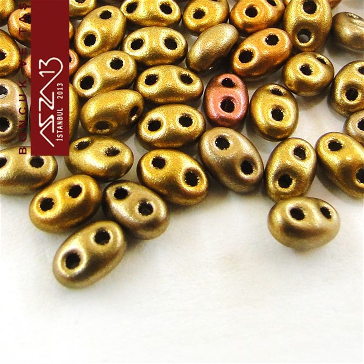 65 Adet 2,5x5 mm Metalik İris Renkli Twin Cam Boncuk (3,8 gr)