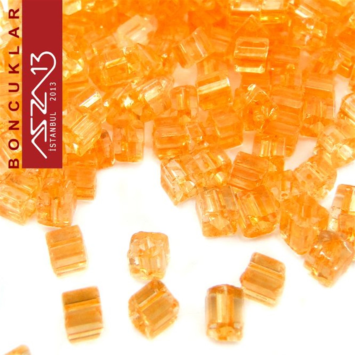Turuncu Şeffaf 2,6x2,6 mm Küp (Kare) Cam Boncuk / Paket İçeriği 350 Adet