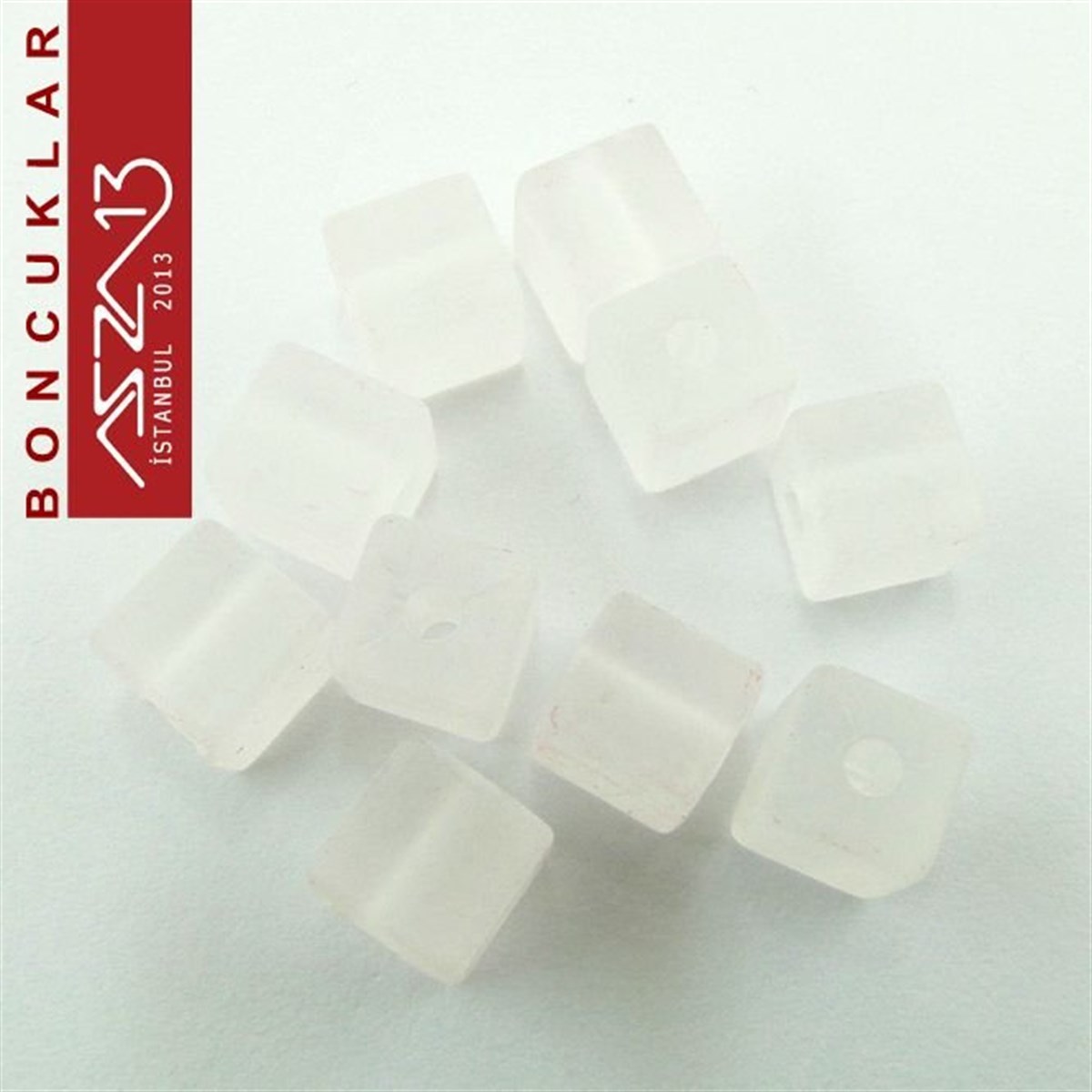 8x8 mm, Epoxy, Beyaz Küp Boncuk / Paket İçeriği 10 Adet