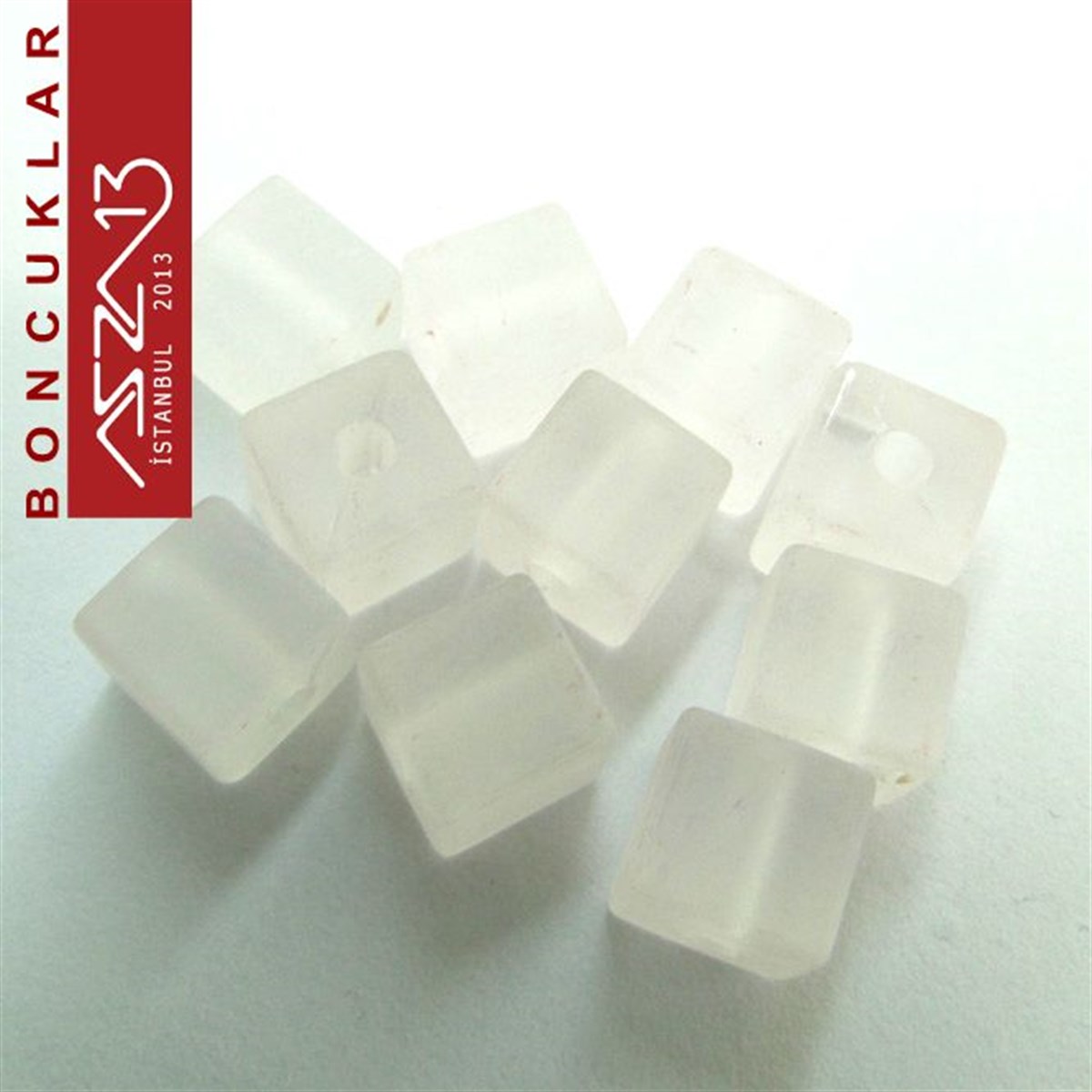8x8 mm, Epoxy, Beyaz Küp Boncuk / Paket İçeriği 10 Adet