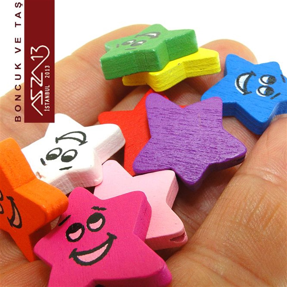 Yıldız 20x22 mm, Gülen Yüz Ahşap Boncuk (3,0 Gr) / Paket İçeriği 4 Adet