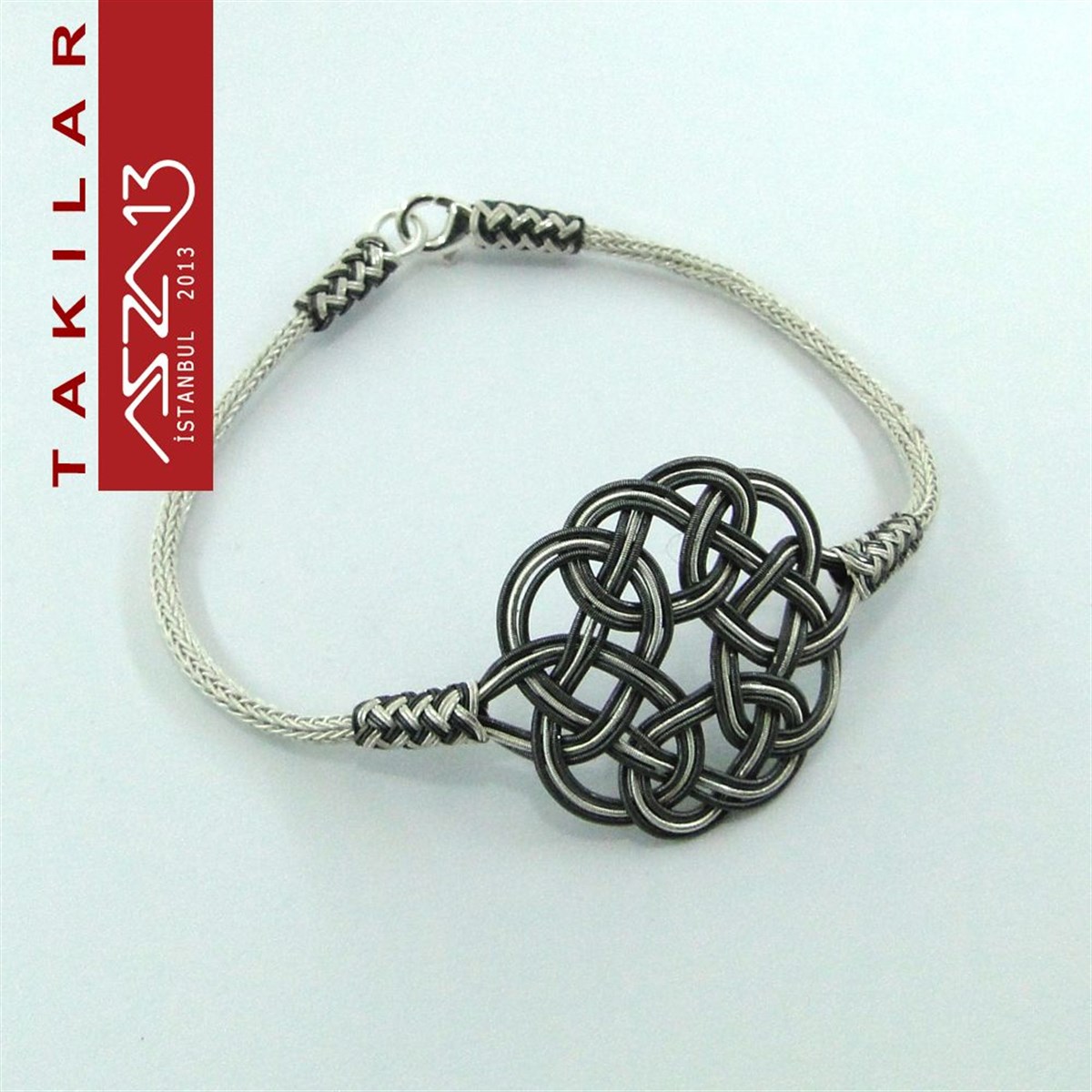 Kazaziye Oksitli Gümüş Aşk Düğümü Motifli Bileklik