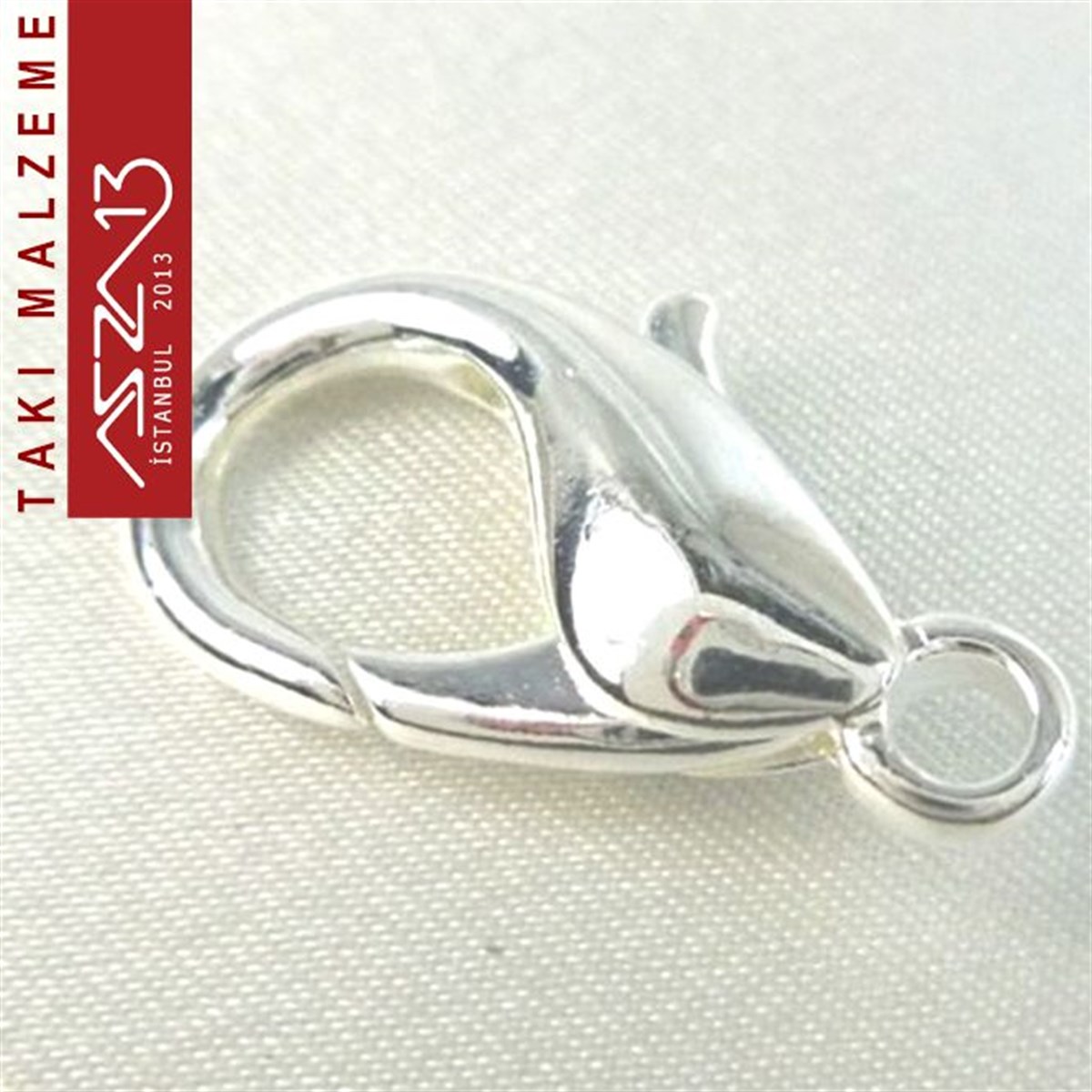 Gümüş Kaplamalı, 0.5x1.0 cm Düz Yüzeyli, Damla (Armut) Şekilli, Kilit / Paket İçeriği 20 Adet