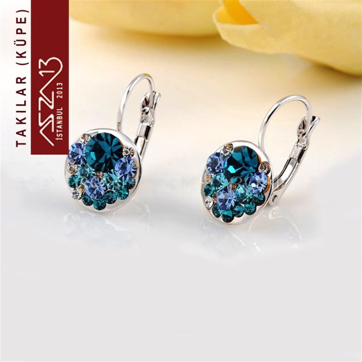 Akuamarin Kristal Taşlı Platinyum Sallantı Küpe