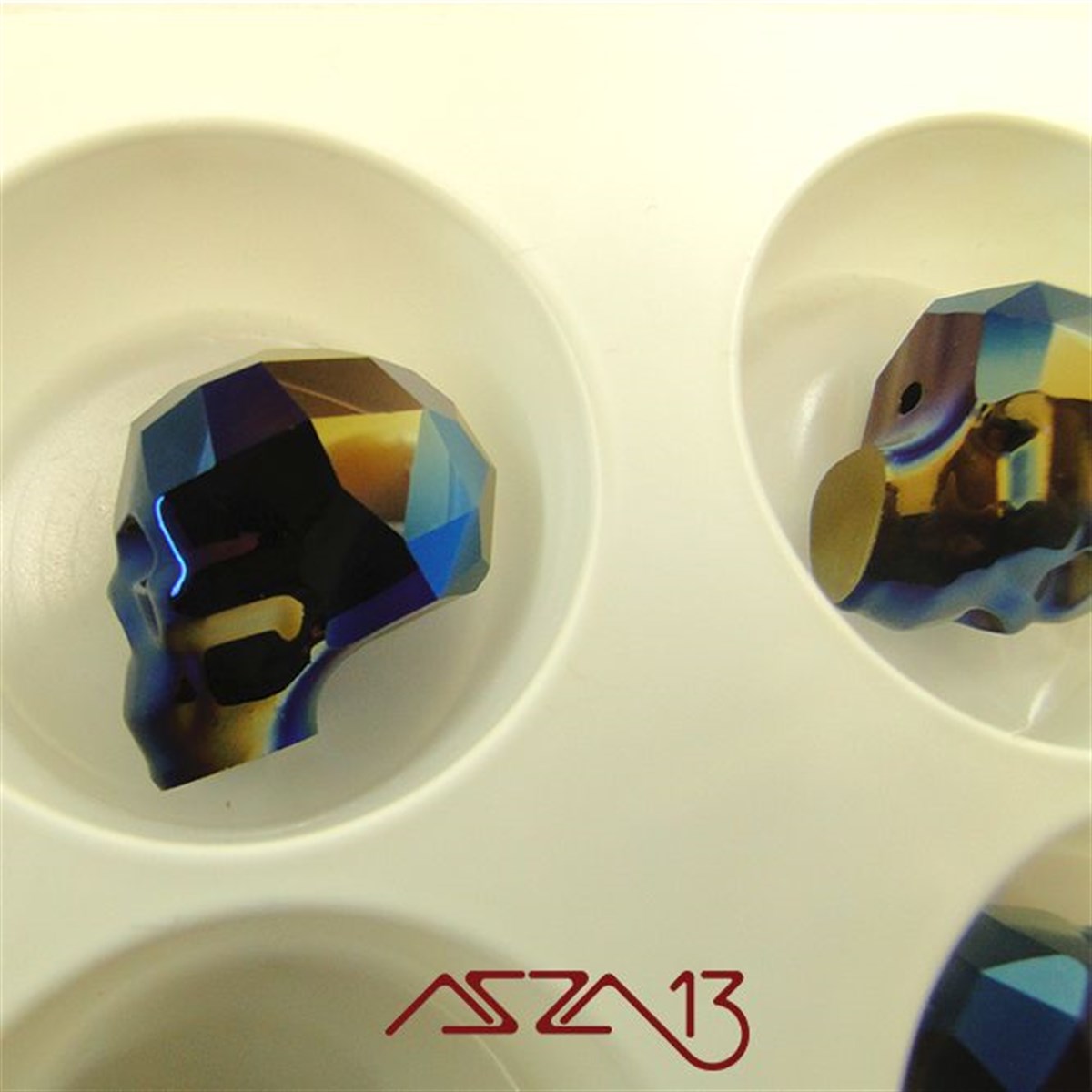 Swarovski 5750 Metallic Blue 2x (Skull Bead) 19 mm Kurukafa Boncuk