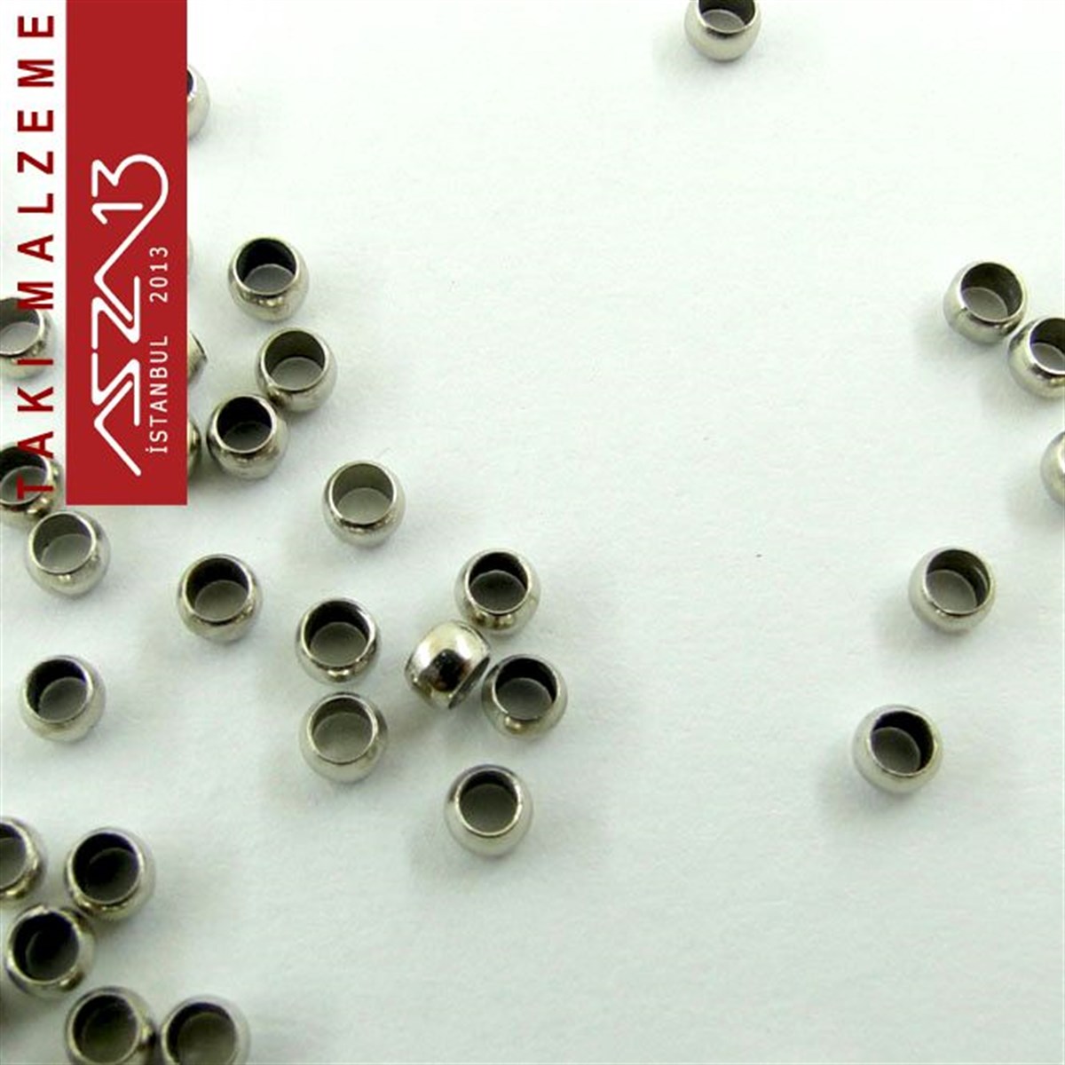 Nikel Kaplamalı 2,5 mm Kapalı Boncuk Bit / Paket İçeriği 10 Gr