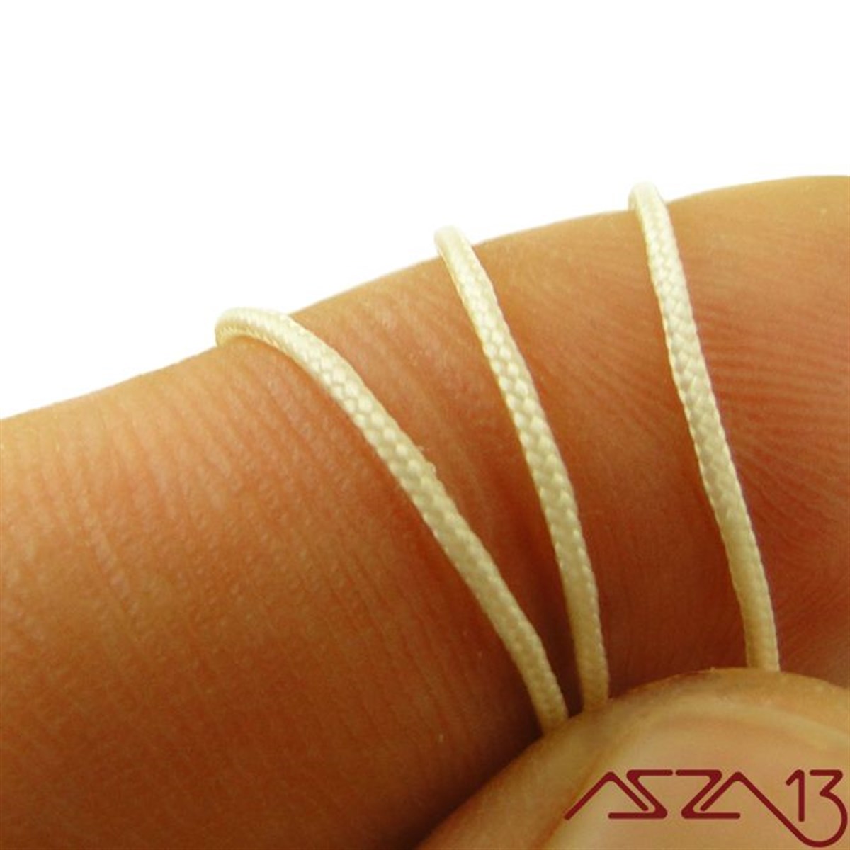 Krem 0,9 mm Tespih İpi / Paket İçeriği 3 m