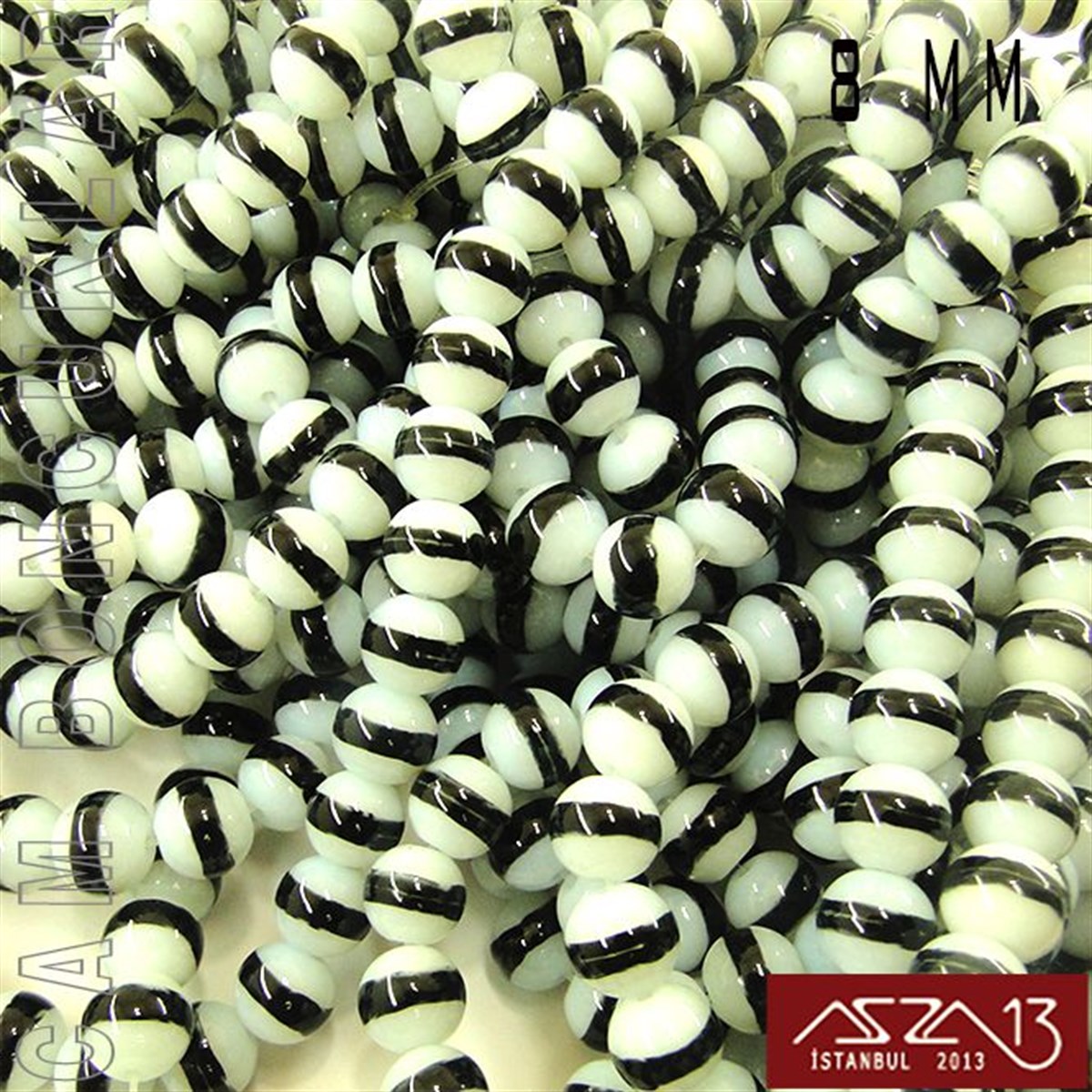 Yuvarlak 8 mm, Siyah Halkalı Beyaz Cam Boncuk / Paket İçeriği 50 Adet
