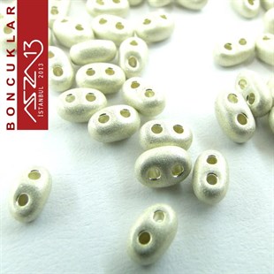 65 Adet 2,5x5 mm Metalik 2X Gümüş Renkli Twin Cam Boncuk (3,8 gr)