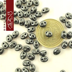 65 Adet 2,5x5 mm Metalik Gri Renkli Twin Cam Boncuk (3,8 gr)