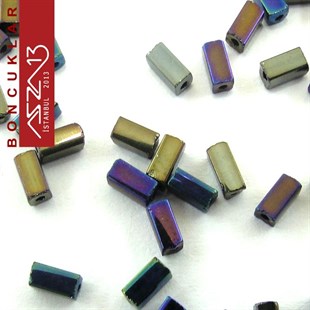Janjanlı Mavi-Mor Opak 2,0x4,0 mm Dikdörtgen Prizma Cam Boncuk / Paket İçeriği 310 Adet