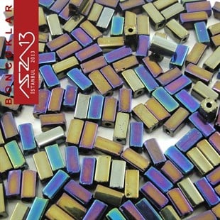 Janjanlı Mavi-Mor Opak 2,0x4,0 mm Dikdörtgen Prizma Cam Boncuk / Paket İçeriği 310 Adet