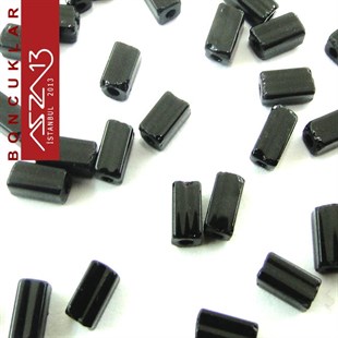 Metalik Siyah Opak 2,6x5,0 mm Dikdörtgen Prizma Cam Boncuk / Paket İçeriği 230 Adet