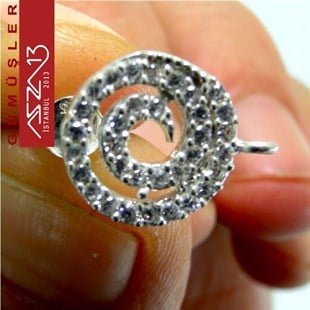 925 K Gümüş Zirkon Taşlı Spiral Küpe Kancası / Paket İçeriği 1 Çift