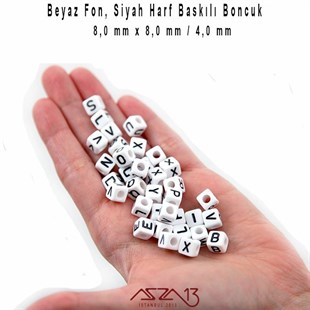 Beyaz Zemin * Siyah Harf - Küp (Zar) Boncuk - 8 mm / 230 Adet