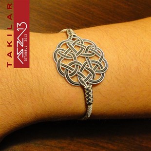 Kazaziye Oksitli Gümüş Aşk Düğümü Motifli Bileklik