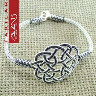 Kazaziye Oksitli Gümüş Aşk Düğümü Motifli Bileklik