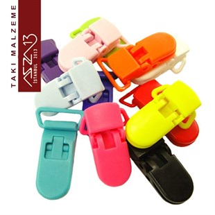 Renkli Akrilik Emzik Klipsi / Paket İçeriği 1 Adet