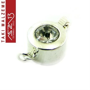 Gümüş Kaplamalı, 0.9x1.5 cm Düz Yüzeyli,  Kristal Taşlı, Yuvarlak Şekilli Tek Kulplu, Pim Mekanizmalı Kilit / Paket İçeriği 1 Adet