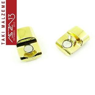 9x4 mm Yuva Ebatlı, Altın, 1.3x2.5 cm Bombeli Dikdörtgen Mıknatıslı Kilit / Paket İçeriği 1 Adet