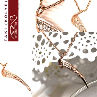 Rose Altın Kaplama Kristal Taşlı Fildişi Kolye (Zincir Boyu 45+5 cm)