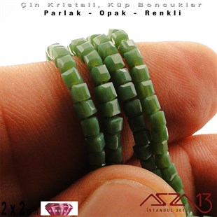 2x2 mm - Kristal - Opak Yeşil - Küp Boncuk / 195 Adet