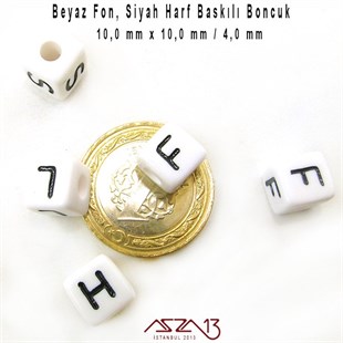 1. Kalite 120 Adet 10 mm Beyaz Fon, Siyah Harfli Küp Boncuk (100 Gr)