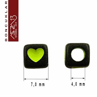 75 Adet 7 mm Siyah Fon, Karışık Renkli Kalpli Küp Boncuk (20 Gr)