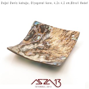 Ebruli Diyagonal Kare Doğal Deniz Kabuğu 4,2x4,2 cm / 1 Adet