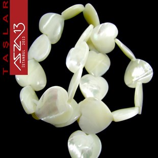 22 Adet 20 mm Beyaz Renk Kalp Şekilli Sedef Doğal Taş (60 gr)