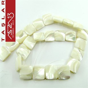 27 Adet 15 mm Beyaz Renk Kare Sedef Doğal Taş (50 gr)