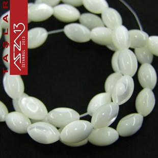 56 Adet 6 mm Beyaz Renk Oval Sedef Taş Boncuk (8 gr)