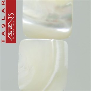 27 Adet 15 mm Beyaz Renk Kare Sedef Doğal Taş (50 gr)