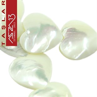 22 Adet 20 mm Beyaz Renk Kalp Şekilli Sedef Doğal Taş (60 gr)