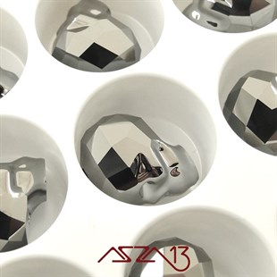 Swarovski 5750 Metallic Silver Night 2x (Skull Bead) 13 mm Kurukafa Boncuk