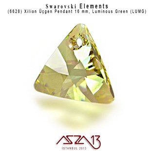 6628 001 LUMG (C.Luminous Green) Xilion Triangle Pendant (L.Yeşil Kapl.Kristal Renk Üçgen Şekilli Uç) 16 mm / Paket İçeriği 1 Adet