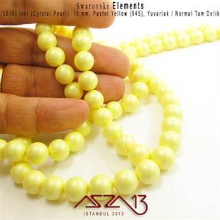 5810-945 Crystal Pastel Yellow Pearl 10 mm (İnci) / 15 Adet
