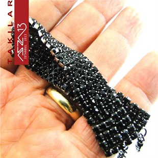 Kristal Siyah Taşlı Hasır Bileklik